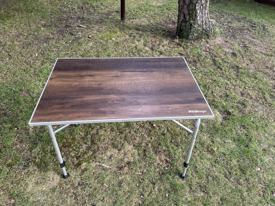 Stół turystyczny kempingowy Berger – składany, regulowane nogi