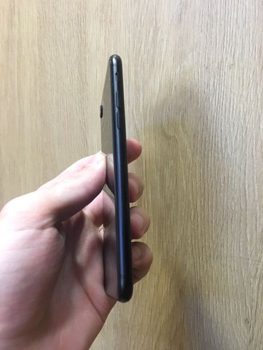 iPhone SE 2020 64/128/256gb Black/White/Red