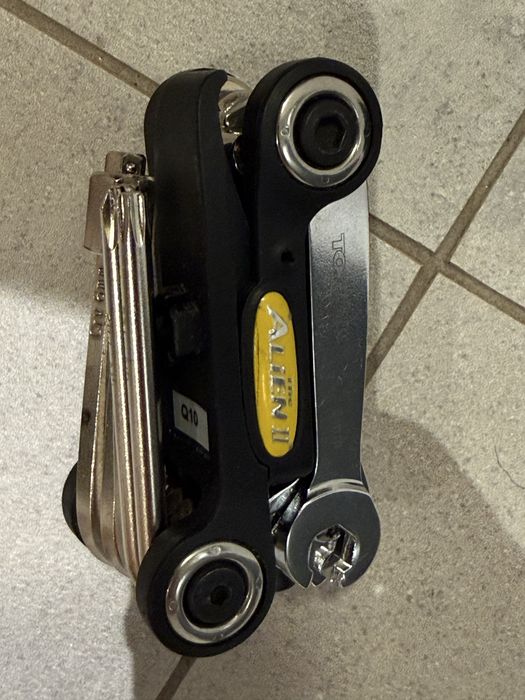 Rowerowy multitool Topeak Alien II 26 funkcji