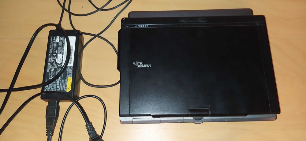 Laptop Fujitsu Siemens Lifebook P1610 retro kolekcjonerski