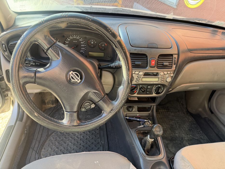 Nissan Almera VAN