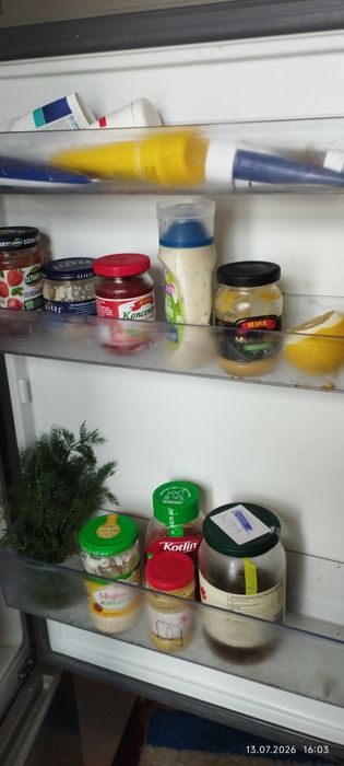 Lodówka BenQ  kolor srebrny