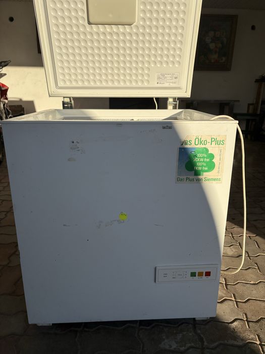 Морозильна камера Siemens gt 15k02 95