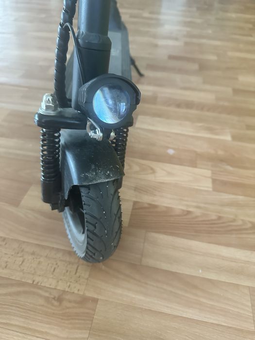 Едектросамокат з сидінням  KugoKirin  M2 / 500 W