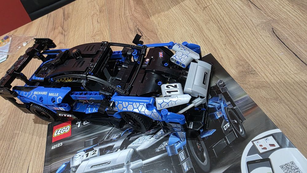 Lego Technic 42123