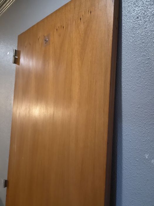 Vende-se  portas usadas para o interior