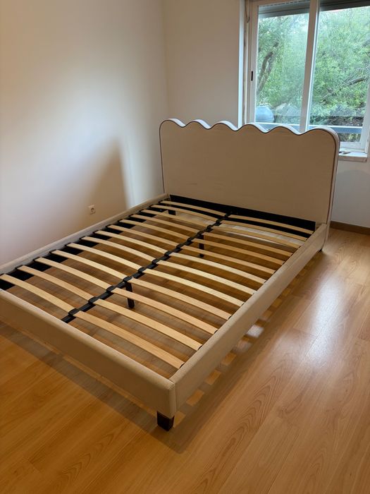 Cama de casal 160 x 200