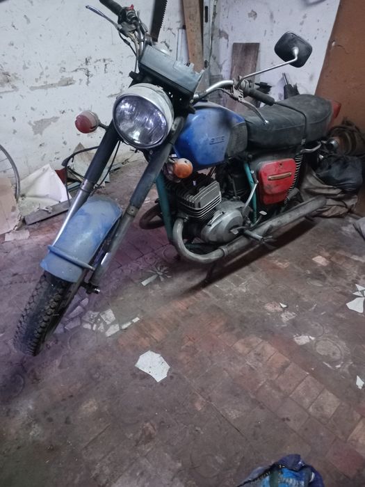 Продам мотоцикл Иж ціна договірна