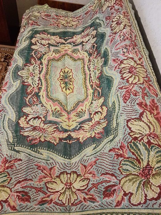 Duża narzuta kapa 185 x142 w bdb stanie możliwa wysyłka