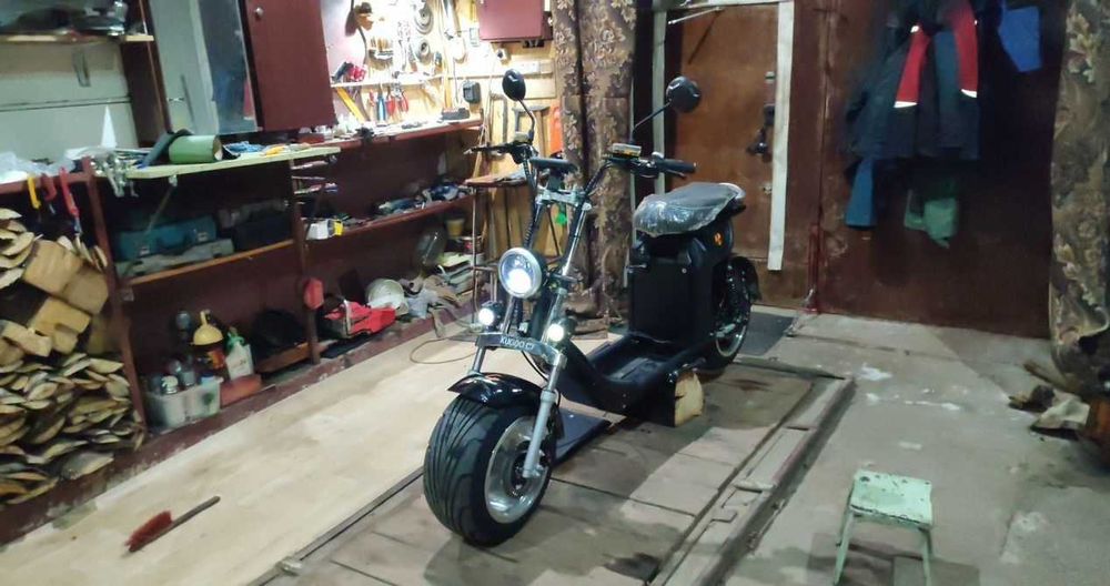 Електросамокат Kugoo c7
