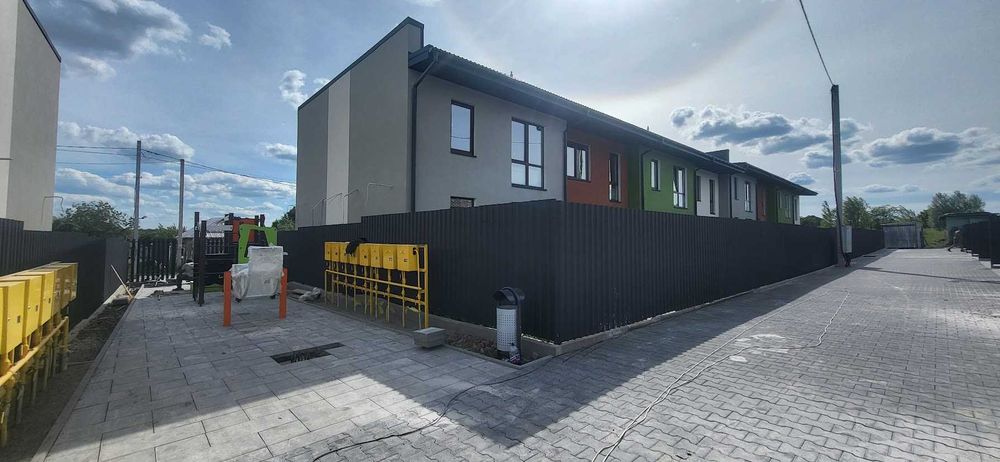 Готовий таунхаус з газом, на ділянці 1,5 соток