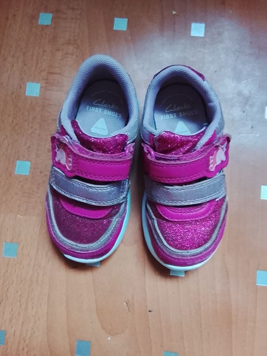Кросівки на дівчинку 22 розмір