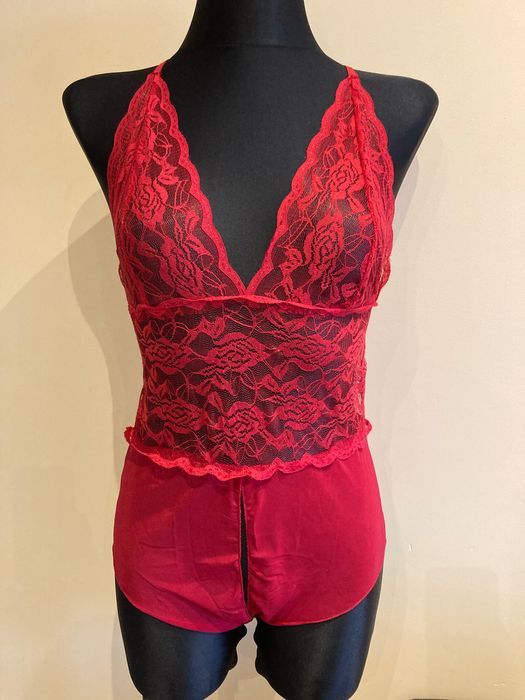 Body koronka wycięcie