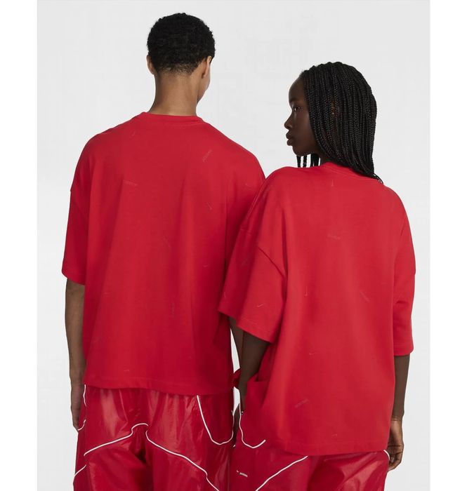 Футболка унисекс Nike X Jacquemus Short-Sleeve T-Shirt Red оригінал HF7111-611