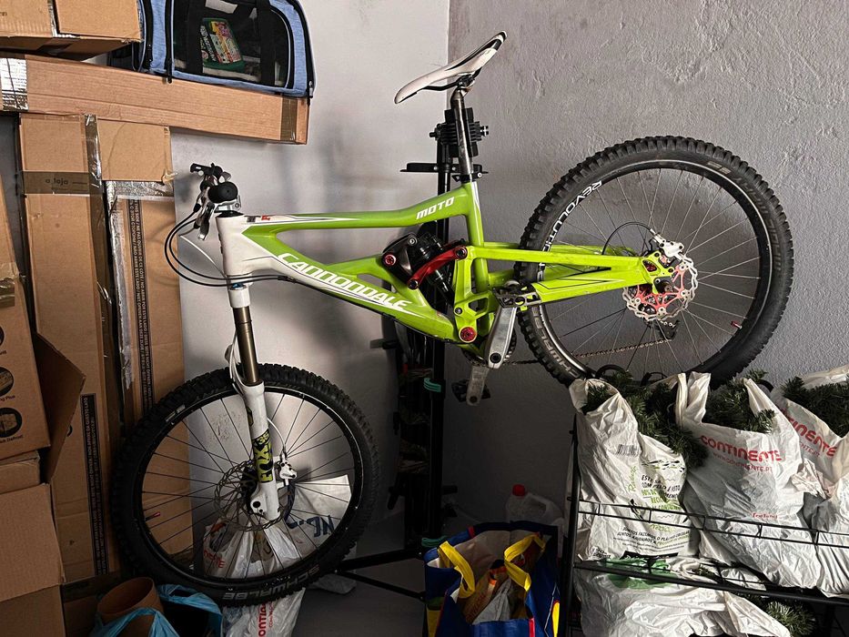 Cannondale Moto Carbon 2011 - All Mountain / Enduro 160mm - Fox 36 Factory - Tamanho M