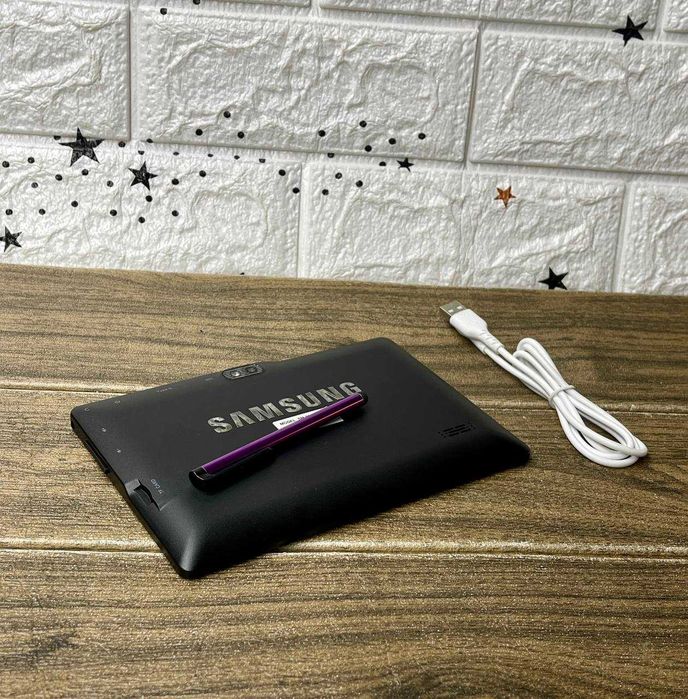 Планшет Samsung 32 ГБ