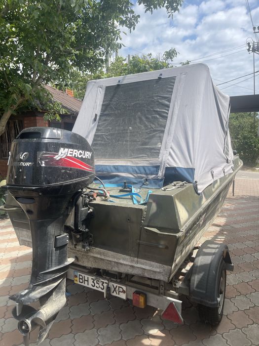 Продам лодку крым м