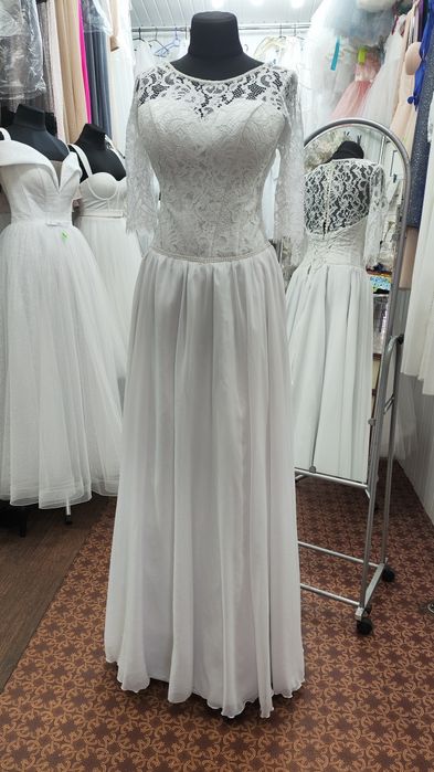 Весільні сукні від 1.500