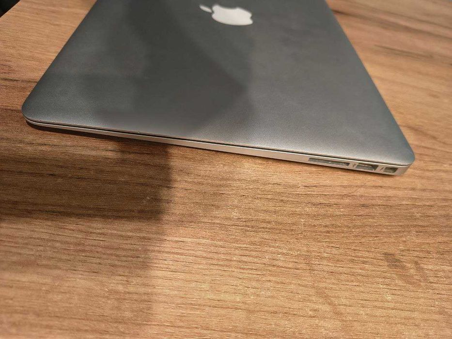 Macbook Air 2015 A1466, Core i5, 4GB DDR3, 128 GB HDD, Monterey