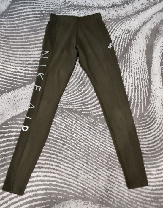 Legginsy bawełniane z nadrukiem khaki ," Nike"