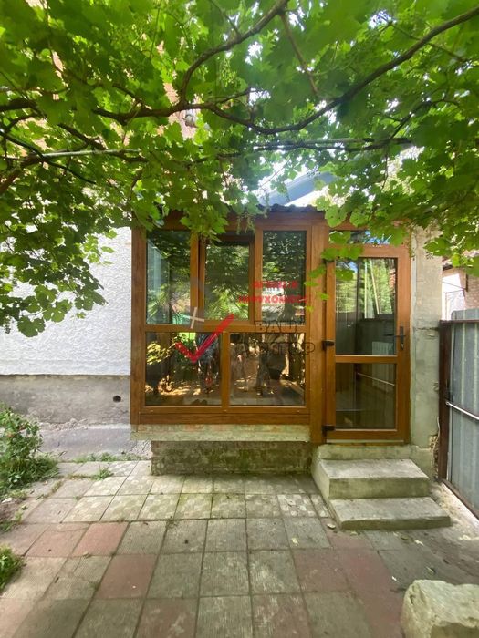 Продаж 3к квартири біля Конкорду