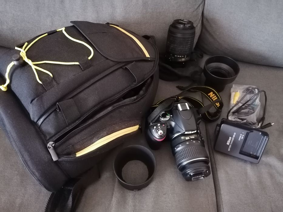 Máquina Reflex Nikon D3200 + 2 lentes + tripé + mochila