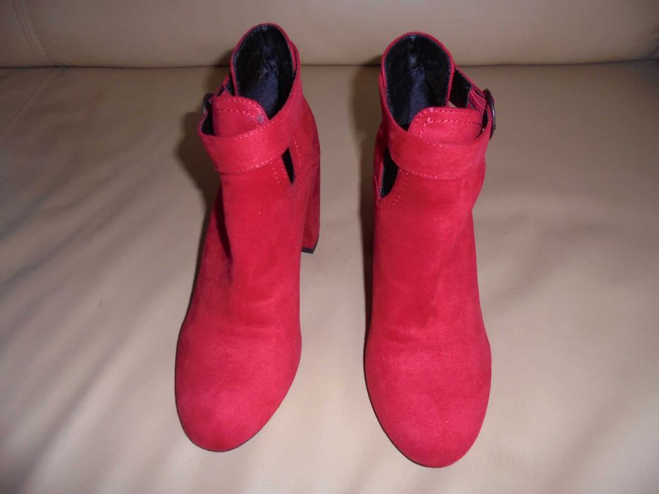 Botins de senhora novos da marca SEASIDE