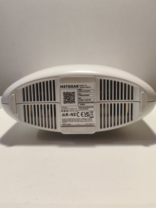 Router na kartę SIM Netgear Orbi LBR20