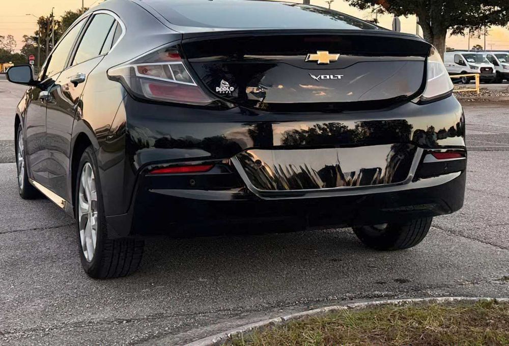 Chevrolet Volt Premier      2017