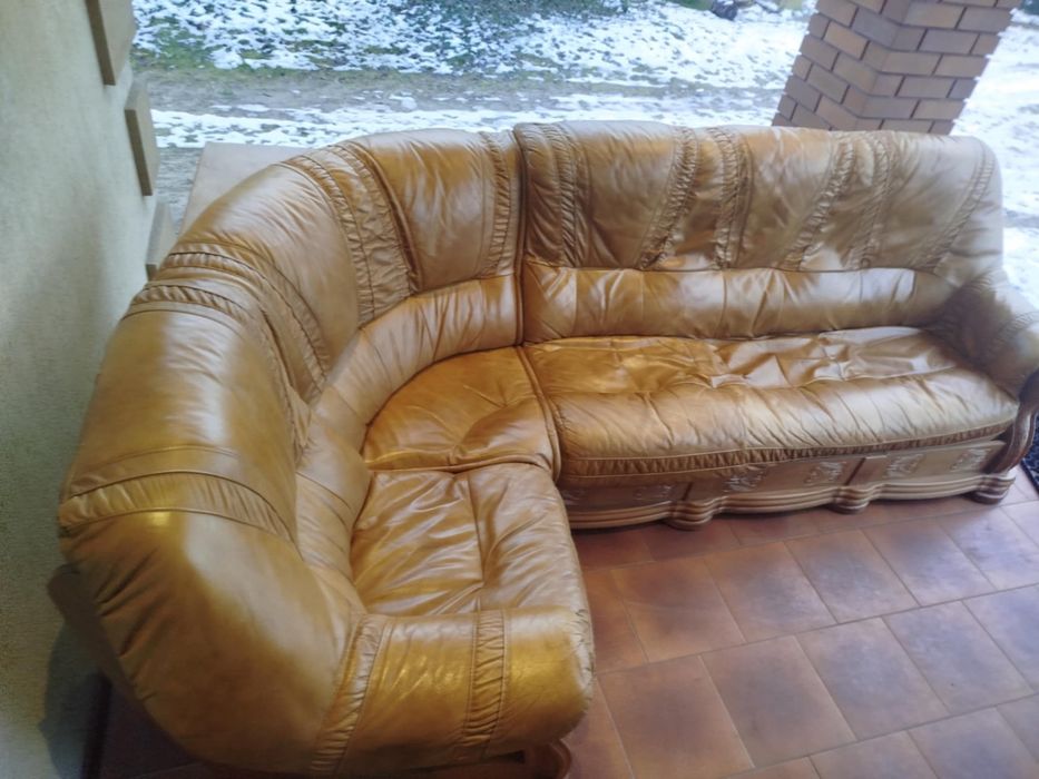 Skórzana kanapa z funkcja spania