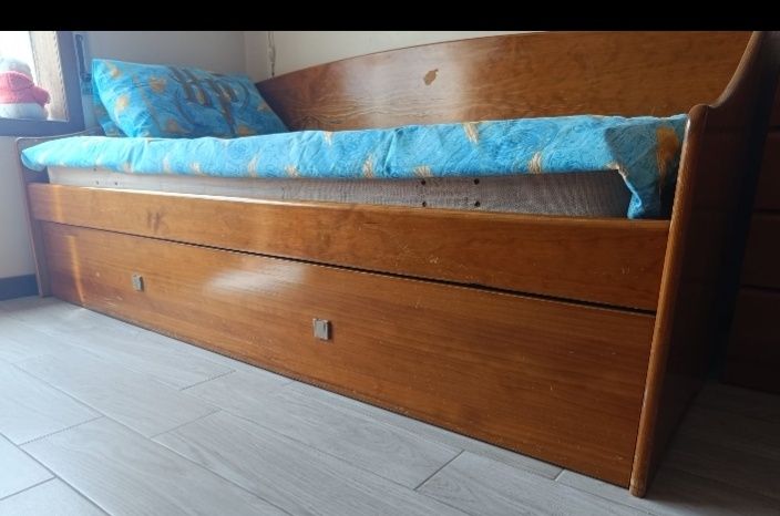 Single bed64586345423874122