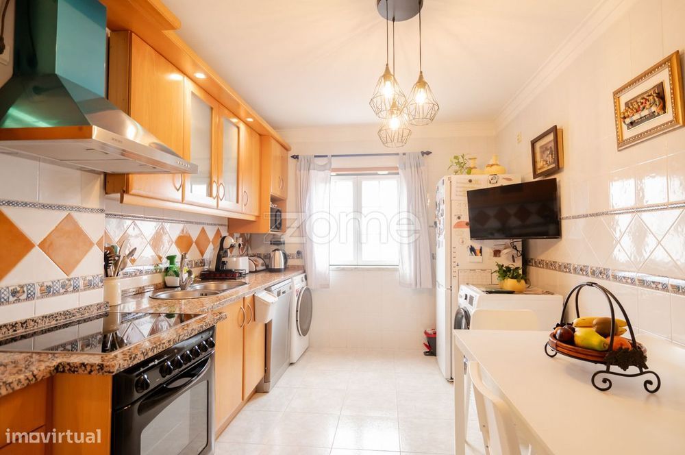 Apartamento T3 Renovado com Suite e Arrecadação