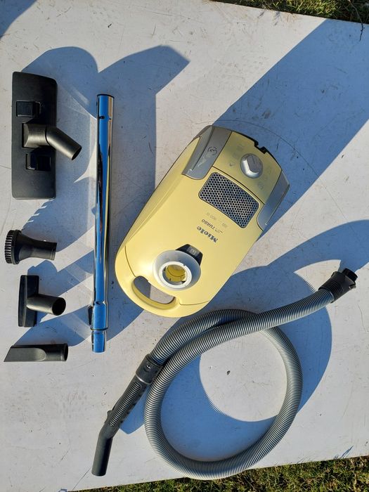 Odkurzacz miele s4 1800W