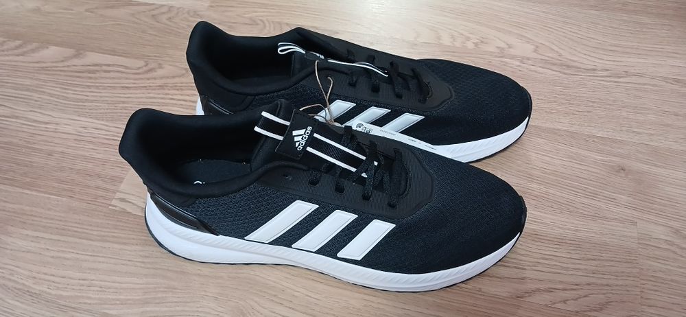 Кросівки  adidas