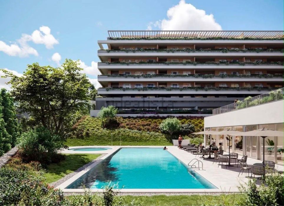 T1 novo com varanda, piscina e garagem | Maia, Porto