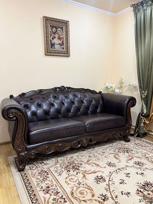 Шкіряний диван  виробник Таїланд