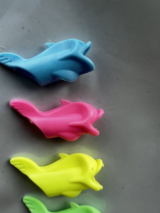 Тренажер для письма дельфін