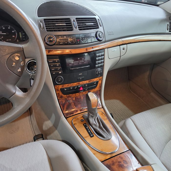 Mercedes-Benz E 220 CDI Elegance  -Caixa Automática