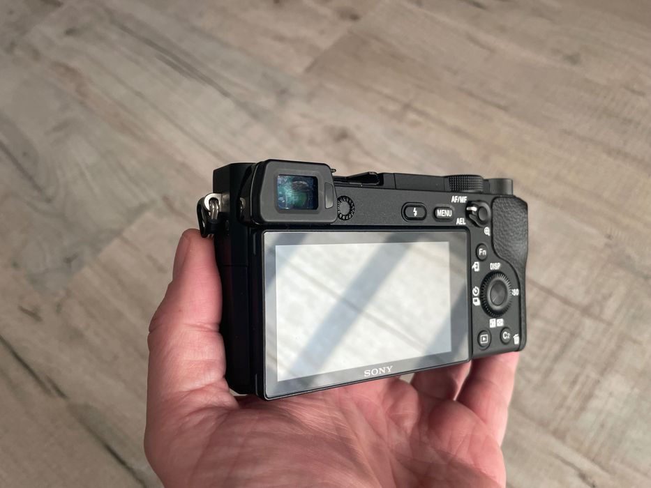 Aparat Sony Alpha 6300 + obiektyw 16-50 | Stan idealny | 2260 zdjęć