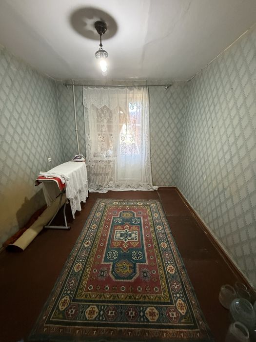 Продам 3-комн квартину на Тире, 3 этаж, не угловая