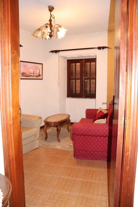 Casa em Valdigem para venda