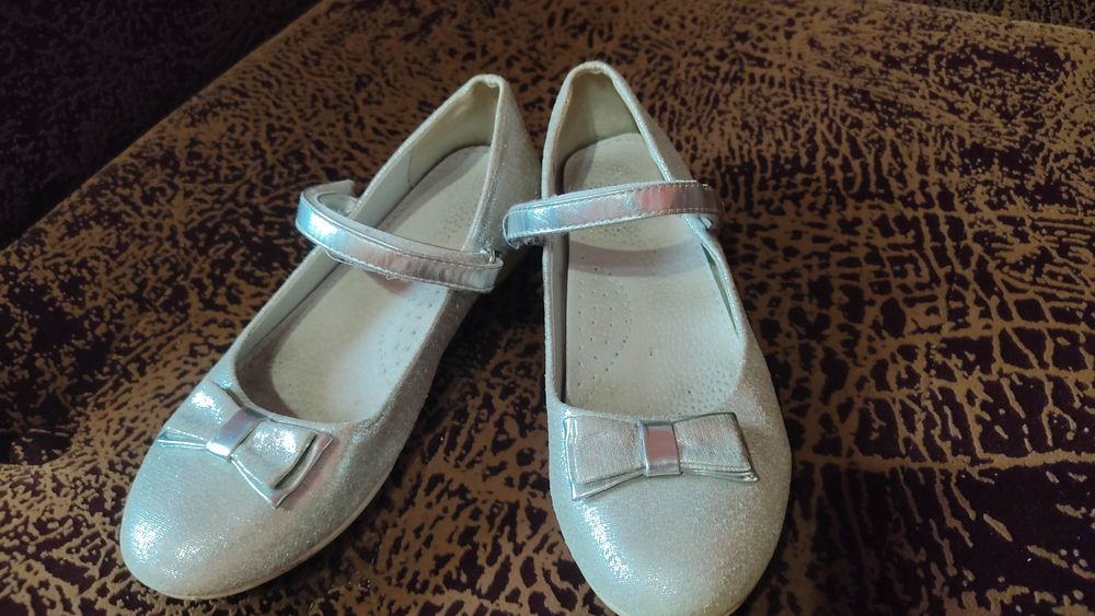 Туфлі на дівчинку 35р.