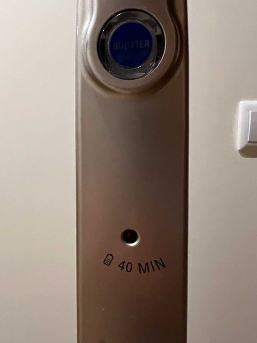 Aspirador vertical sem fios Rowenta