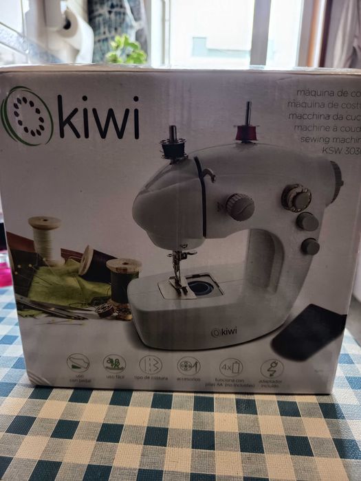 Mini máquina de costura
