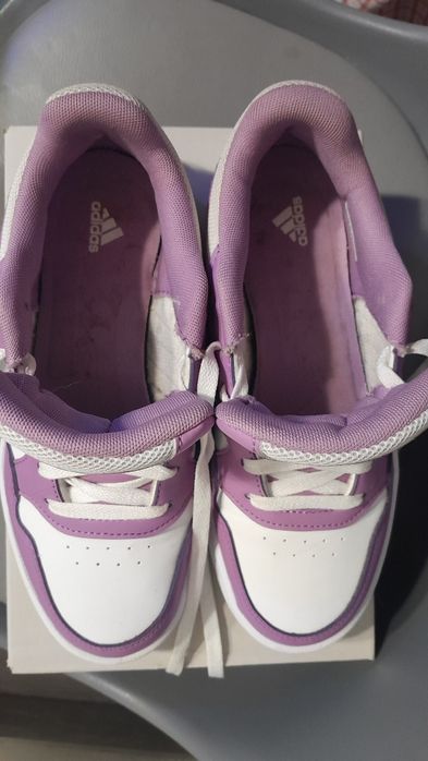 Кросівки жіночі  Adidas