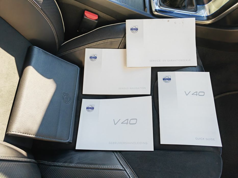 Volvo V40 R-Design