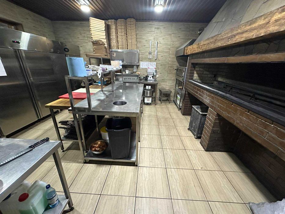 Продаж приміщення-ресторан, м. Жмеринка, вул. Чернишевського, 400 кв.м