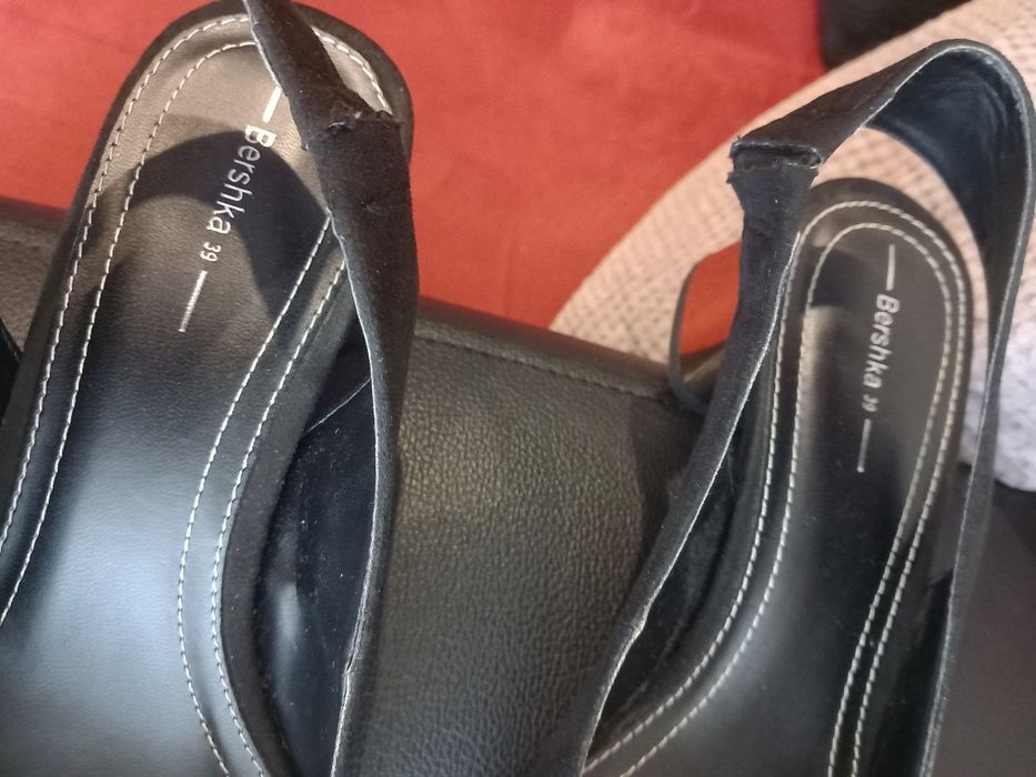 Sapatos Pretos Seaside e Bershka Tam 39, 40 Lindíssimos