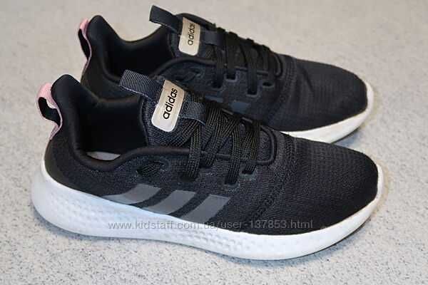Кросівки для дівчини adidas р 37 на ногу 22,5 см