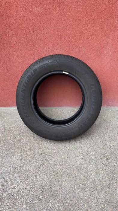 Komplet opon Goodyear EfficientGrip SUV4x4 Extra load 215/65 R16 2022r